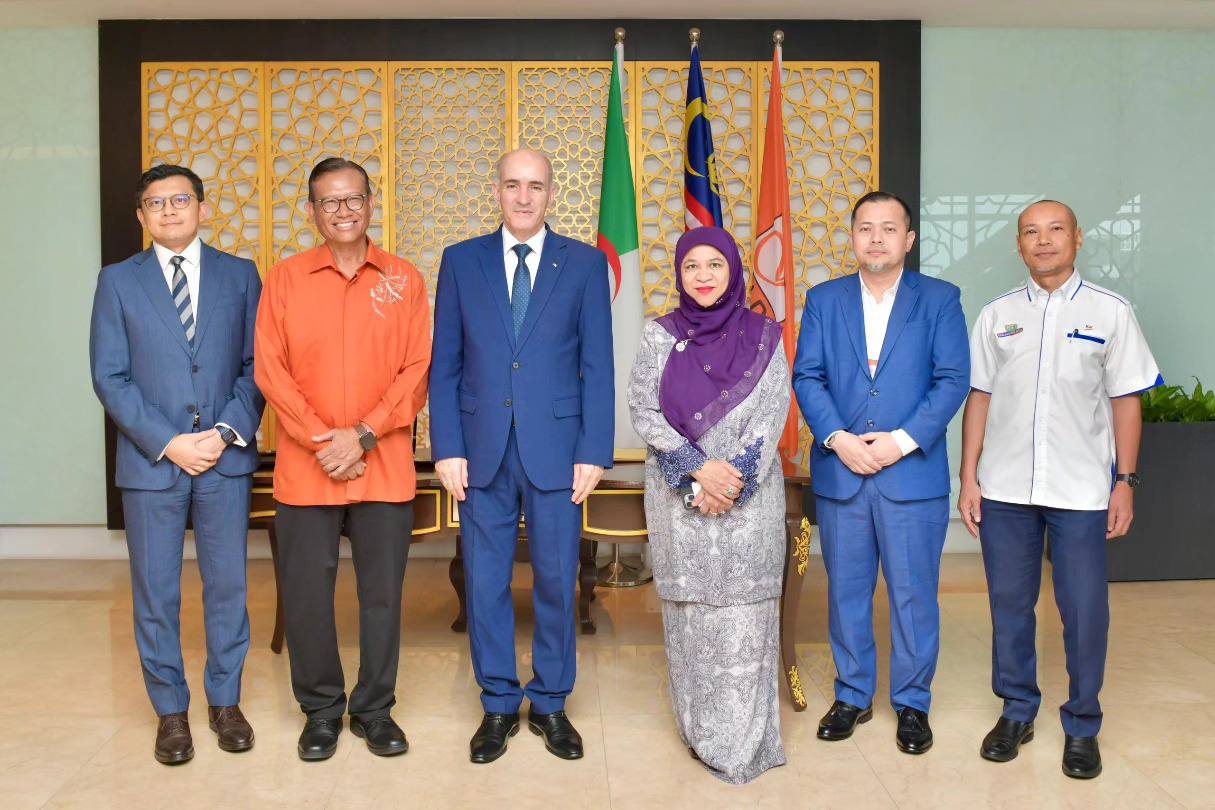Dari Ladang ke Pentas Dunia: Lawatan Delegasi Algeria ke FELDA Bukan Sekadar Kunjungan Biasa