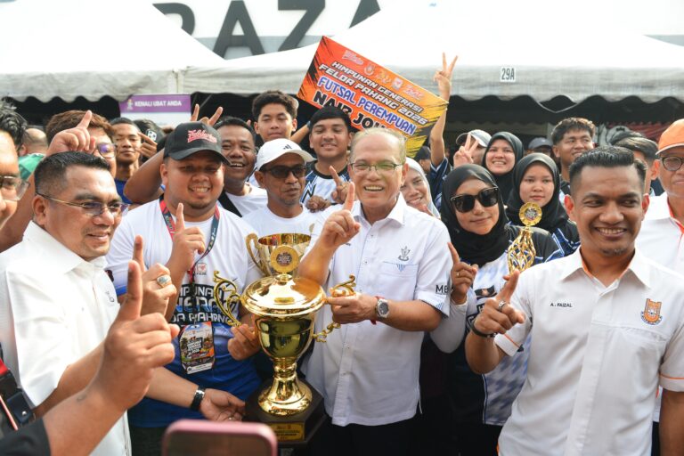 Bukan Sekadar Karnival: Menelusuri Makna Kebersamaan dalam Komuniti Moden 